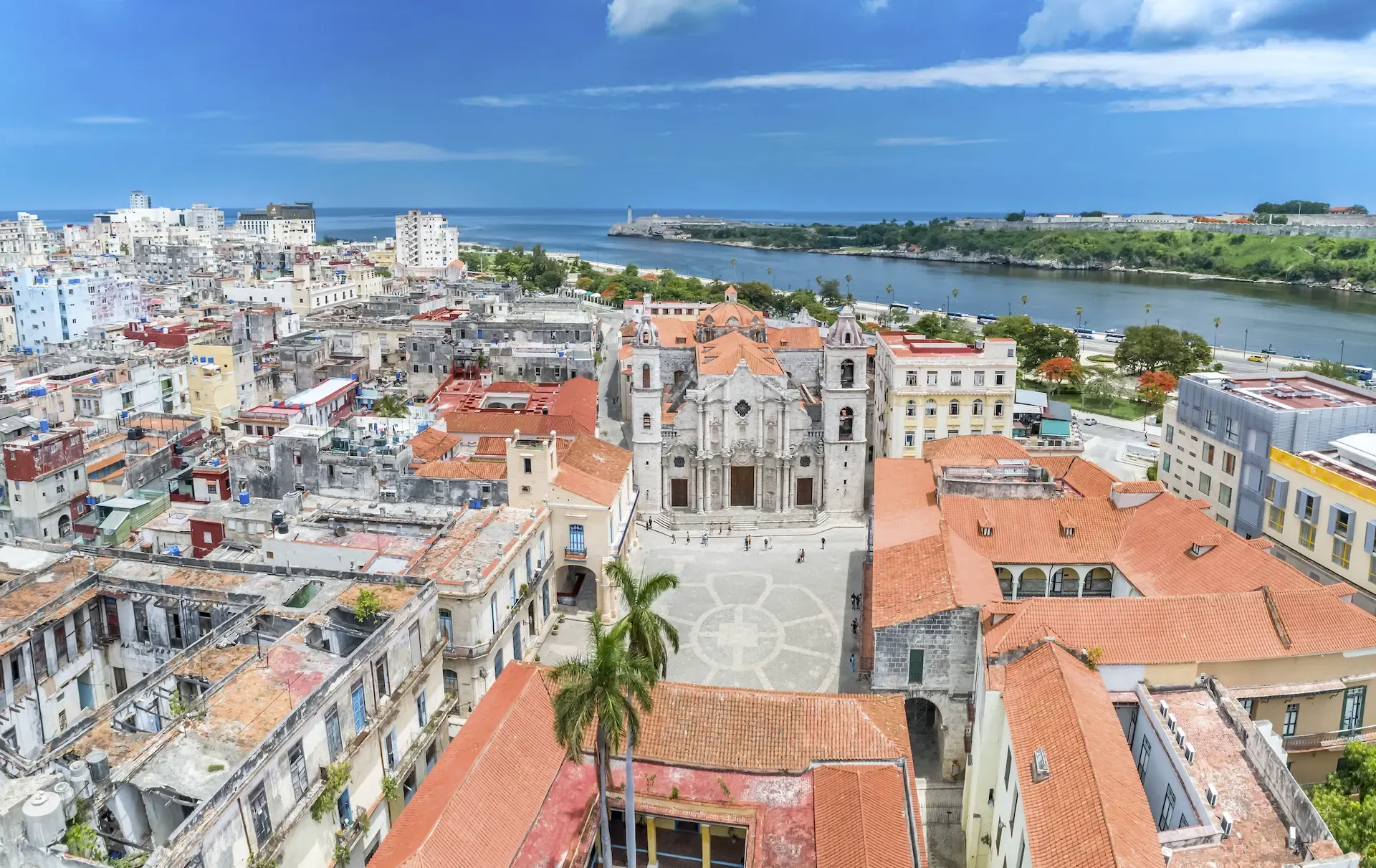 innside-habanacatedral-terrace-view